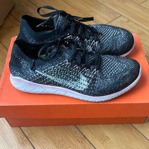 Women’s Nike Free Run Flyknit 2018